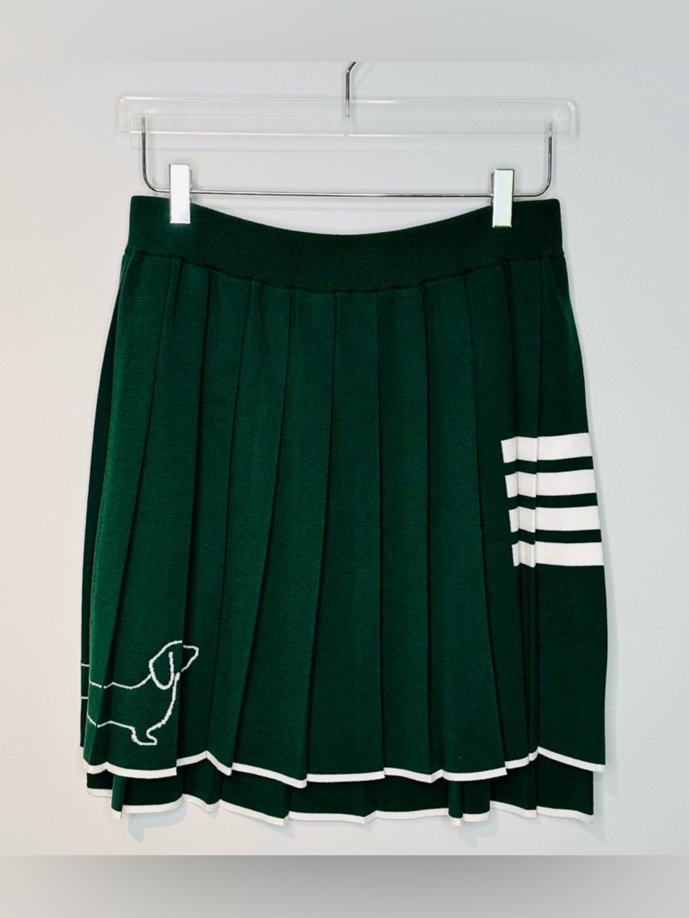Thom Browne Green Wool Pleated Mini Skirt With 4-Bar Dog Hector Motifs - Picture 13 of 16